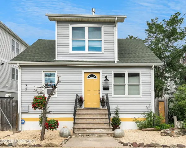 32 Huddy Avenue, Highlands, NJ 07732