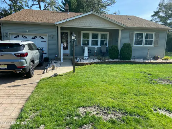 30 Bugle Court, Toms River, NJ 08757