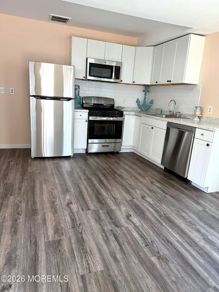 22 Seaside Place, Keansburg, NJ 07734 - #2