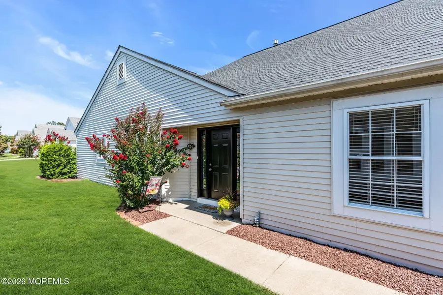 8 Grosunor Court, Jackson, NJ 08527 - #2