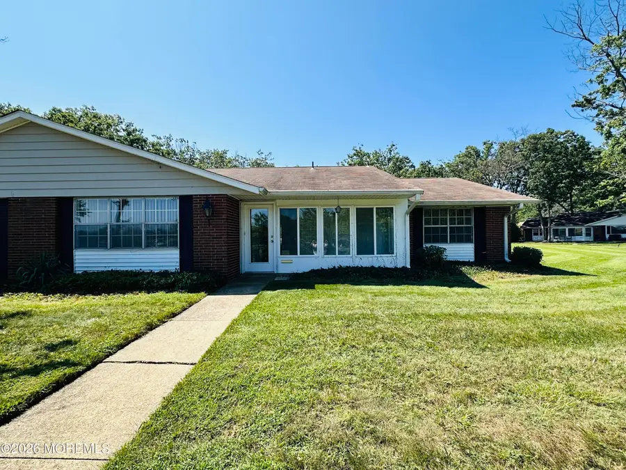 587 B Lake Point Drive, Lakewood, NJ 08701 - #3