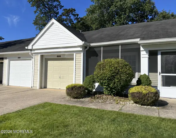 878 Winchester Court #B, Manchester, NJ 08759