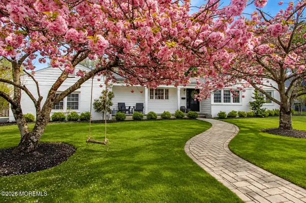 12 Elmwood Lane, Fair Haven, NJ 07704