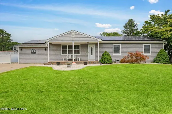 1633 2nd Avenue, Toms River, NJ 08757