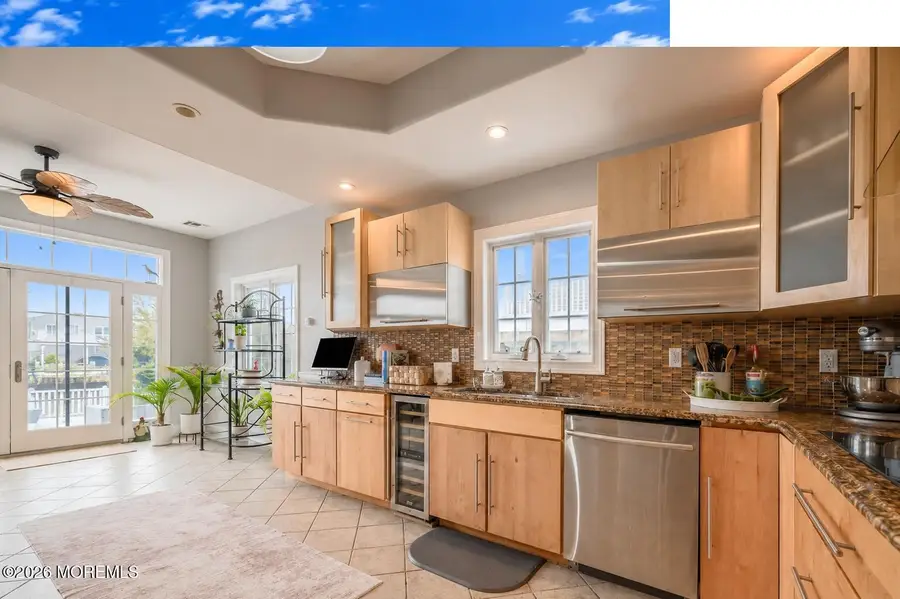 27 Mohawk Drive, Mystic Island, NJ 08087 - #3