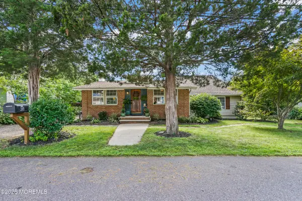 318 Capstan Avenue, Beachwood, NJ 08722