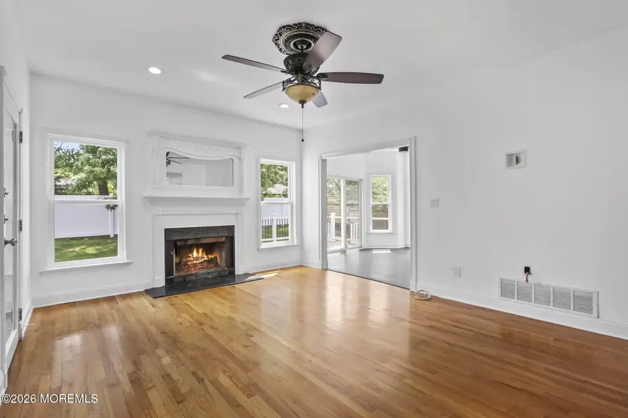 4 Claire Court, Matawan, NJ 07747 - #3