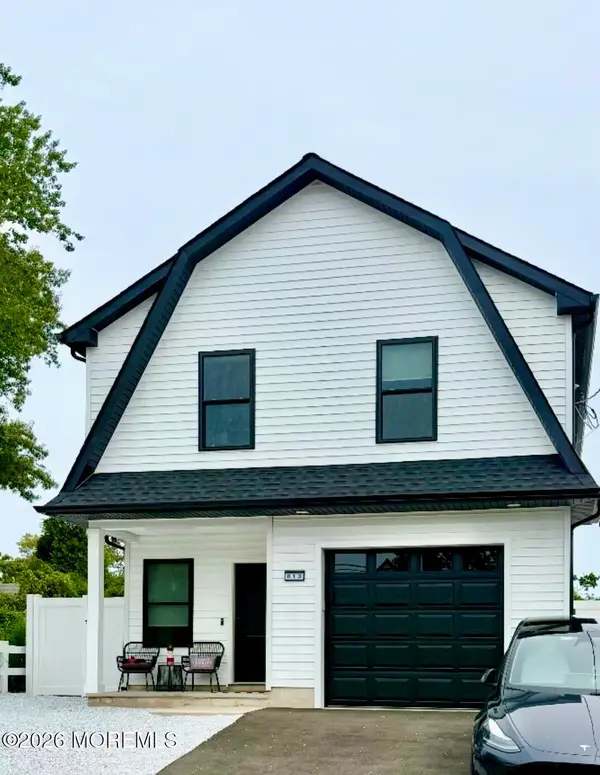 813 Ensign Avenue, Beachwood, NJ 08722
