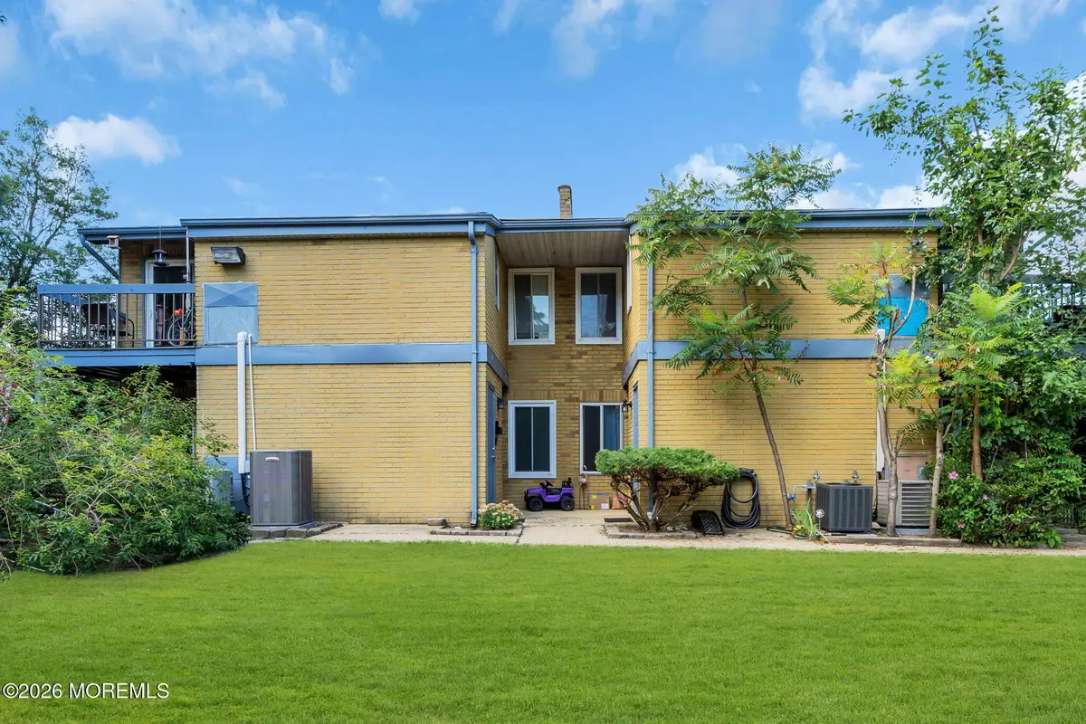 4 Newport Court, Brick, NJ 08724 - #1