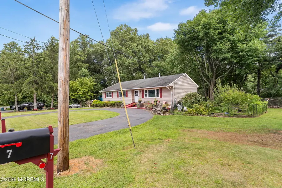 7 Chambers Road, Millstone, NJ 08510 - #3