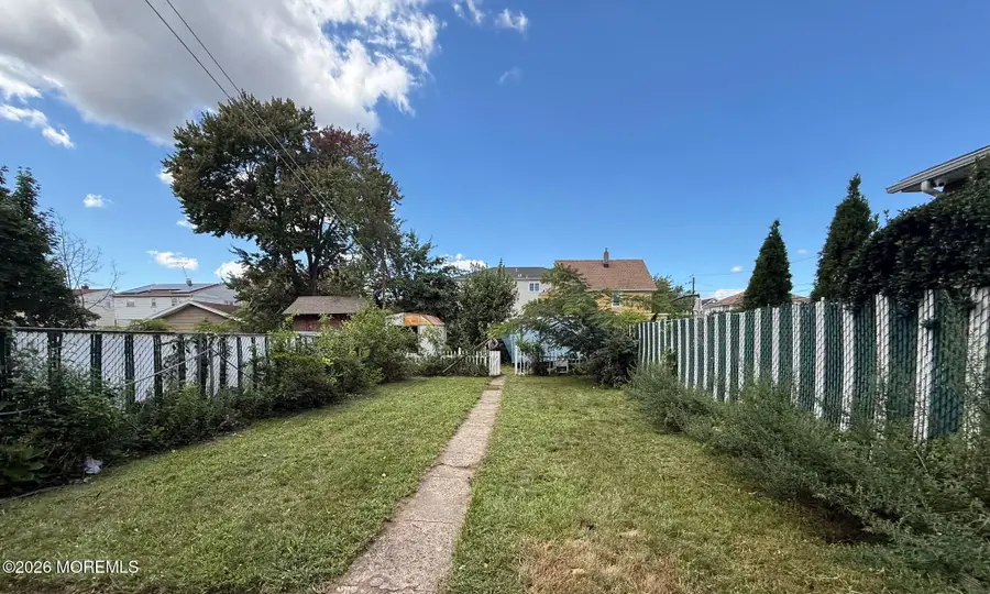 709 Stuyvesant Avenue, Lyndhurst, NJ 07071 - #3