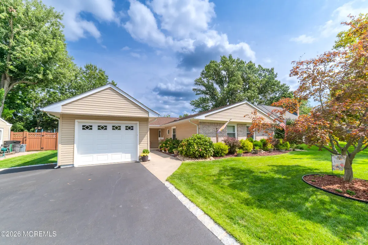 46 Deborah Lane, Aberdeen, NJ 07747 - #1