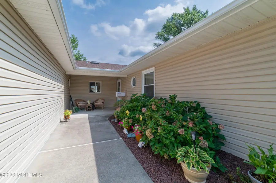46 Deborah Lane, Aberdeen, NJ 07747 - #3