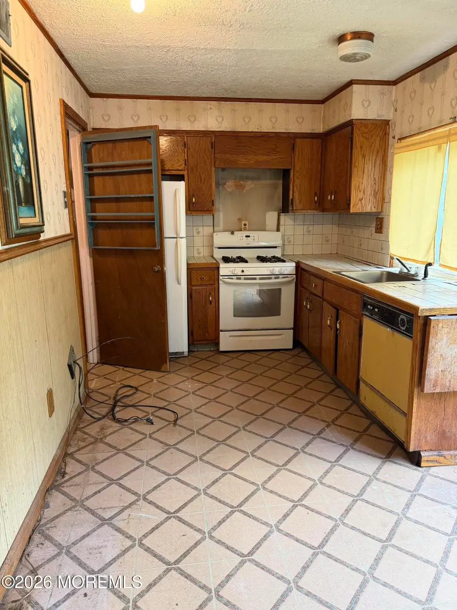 152 Williamsburg Lane, Lakewood, NJ 08701 - #2