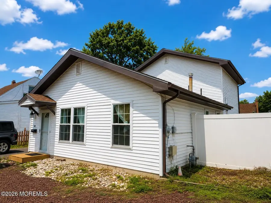 40 Compton Avenue, Hazlet, NJ 07734 - #2