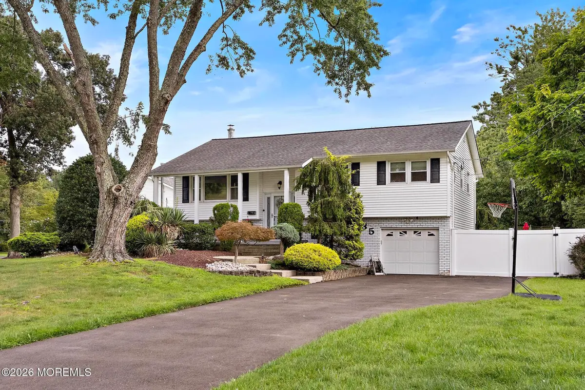 35 Chesapeake Road, Manalapan, NJ 07726 - #1