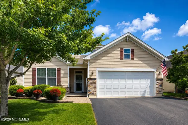70 Kingston Drive, Jackson, NJ 08527