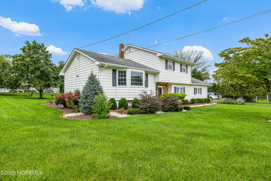 5 Travis Court, Monroe, NJ 08831 - #3