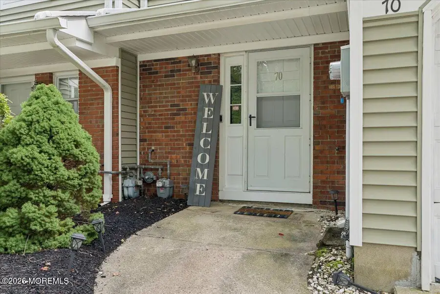 70 Oak Lane, Eatontown, NJ 07724 - #3