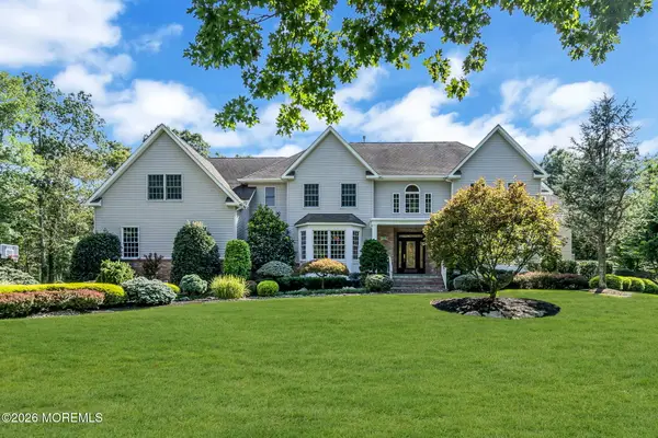 8 Duke Court, Tinton Falls, NJ 07724