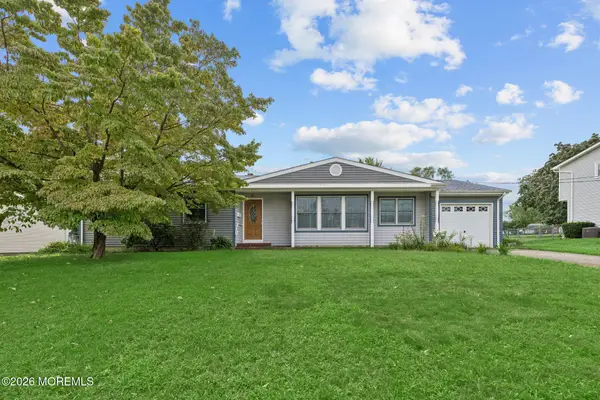 27 Springhill Drive, Howell, NJ 07731