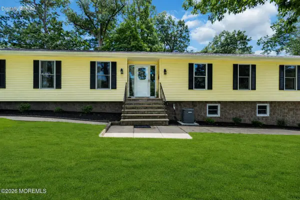 415 Navesink Avenue, Atlantic Highlands, NJ 07716