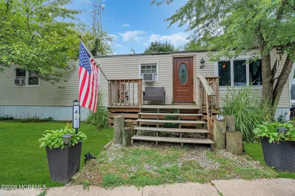 47 Tuyahov Boulevard, Toms River, NJ 08755