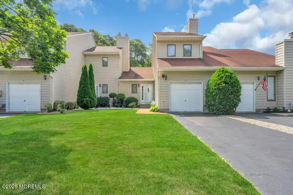 5 Sailors Quay Drive, Brick, NJ 08723