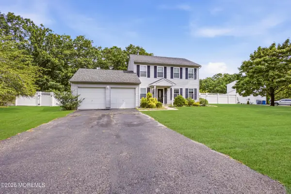 6 Stonecress Court, Jackson, NJ 08527