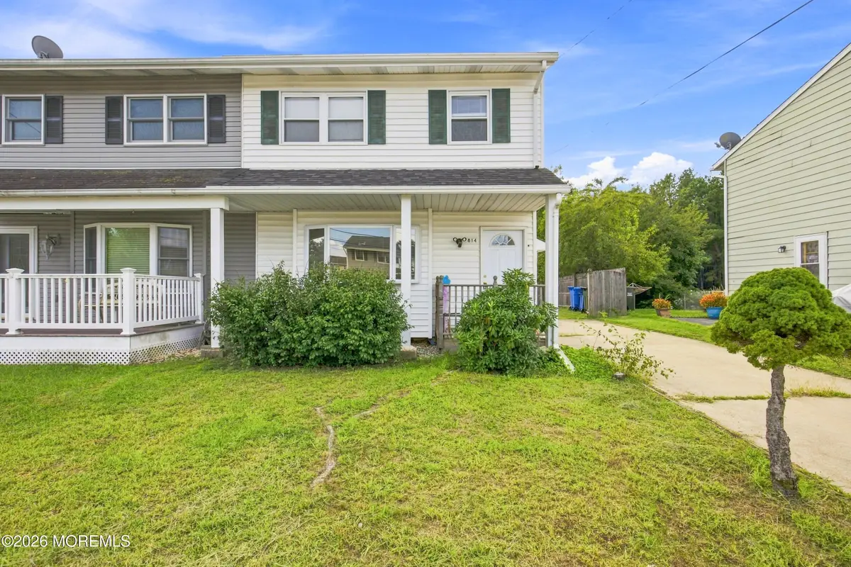 814 Laurel Street, Lakehurst, NJ 08733 - #1