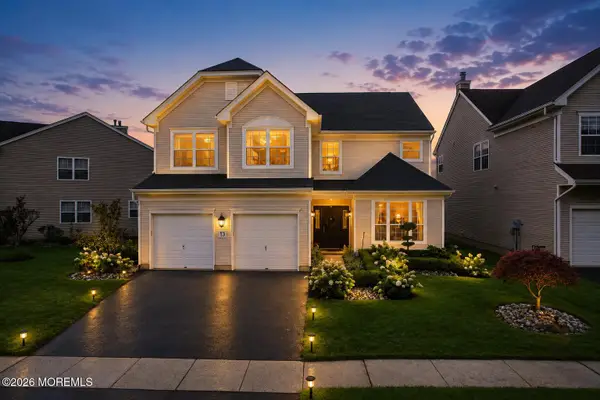 13 Baltusrol Drive, Manalapan, NJ 07726