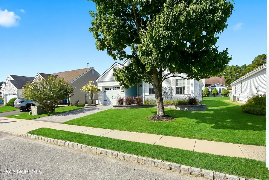 5 Cancun Street, Toms River, NJ 08757 - #3