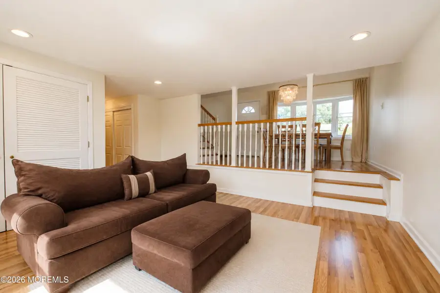 6 Dibling Street, Union Beach, NJ 07735 - #3