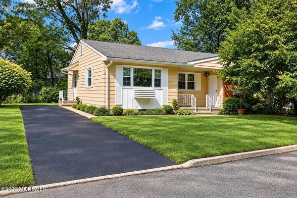 12B California Drive, Manchester, NJ 08759