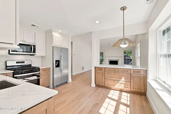 1598 Alpen Lane, Toms River, NJ 08755