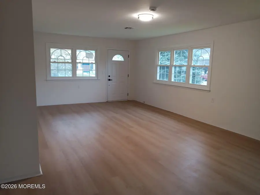 5 Kinsale Street, Toms River, NJ 08757 - #3