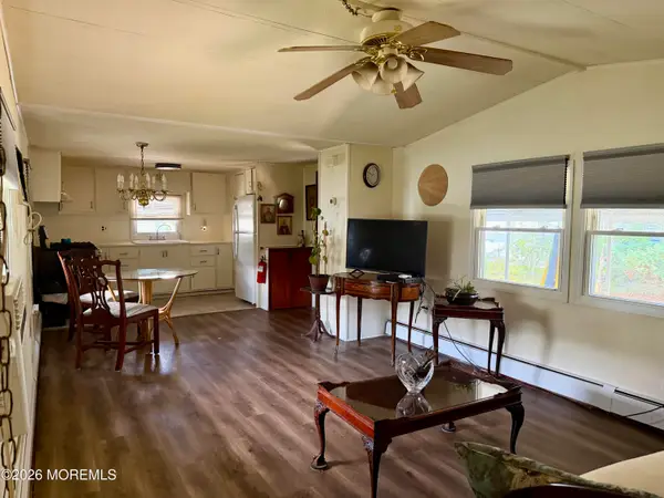 336 Aviary Way, Toms River, NJ 08755