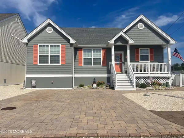 80 Claudia Lane, Manahawkin, NJ 08050