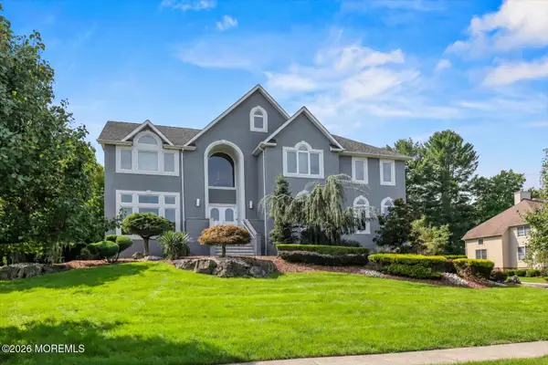 9 Landmark Lane, Marlboro, NJ 07746