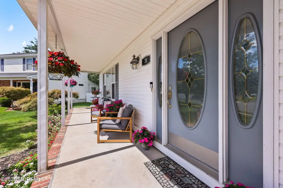 31 Kentucky Drive, Hazlet, NJ 07730 - #3