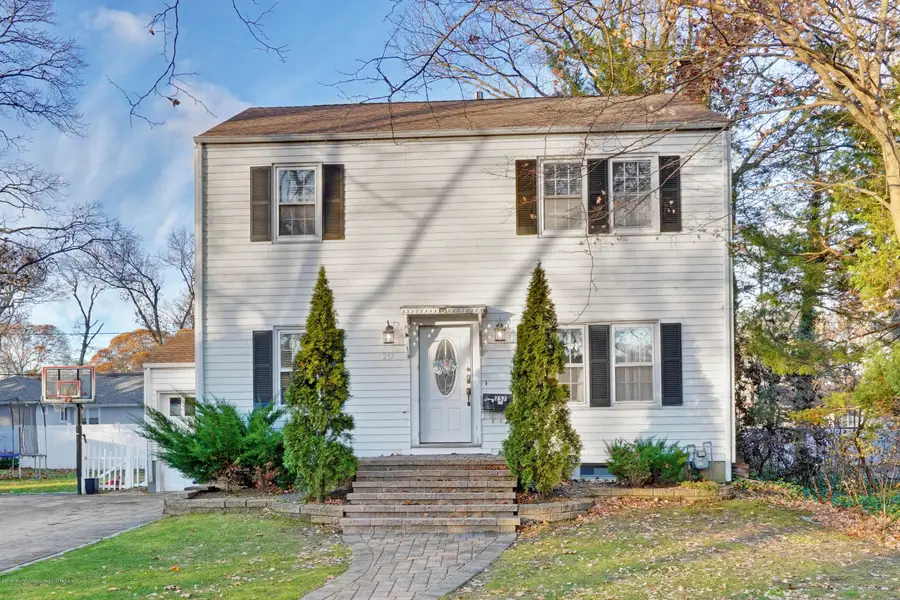 257 Lawrence Avenue, Oakhurst, NJ 07755 - #2