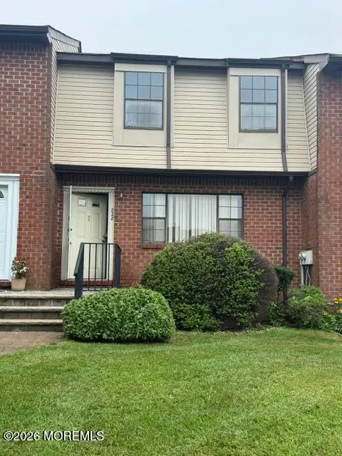 828 Shannon Court, Brick, NJ 08724