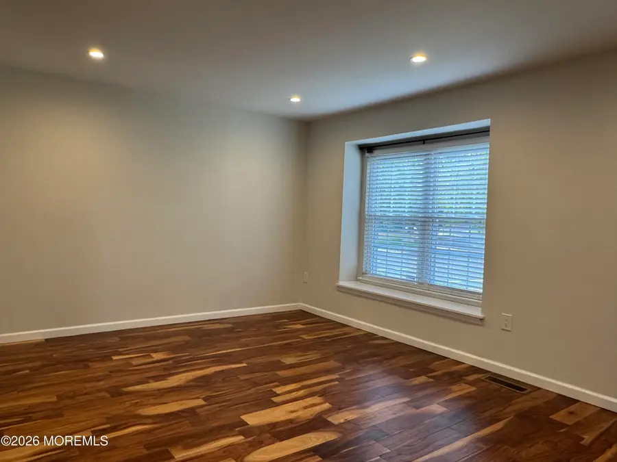 46 Kingsley Way, Freehold, NJ 07728 - #3