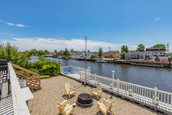 33 Mullica Road, Little Egg Harbor, NJ 08087