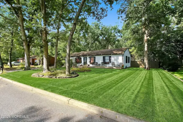 726 Lake Barnegat Drive, Lanoka Harbor, NJ 08734