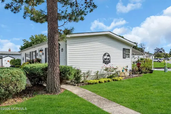 134 Briarwood Court, Whiting, NJ 08759