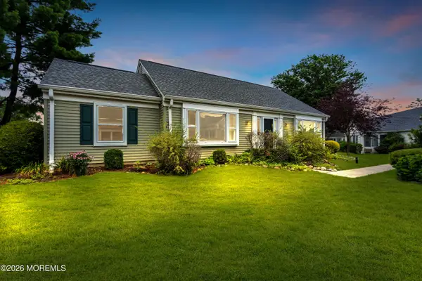 452 Roxbury Lane #A, Monroe, NJ 08831
