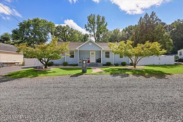6 Soden Lane, Old Bridge, NJ 08857