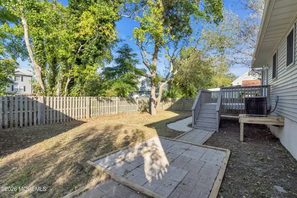 91 Adriatic Avenue, Waretown, NJ 08758