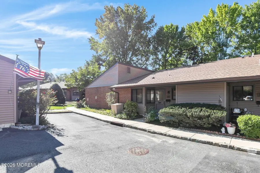 12 Farmingdale Court, Red Bank, NJ 07701 - #2